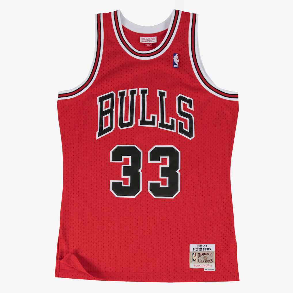 Mens Chicago Bulls Scottie Pippen Mitchell & Ness Red 1997-98 Hardwood Classics Swingman Jersey - image 2