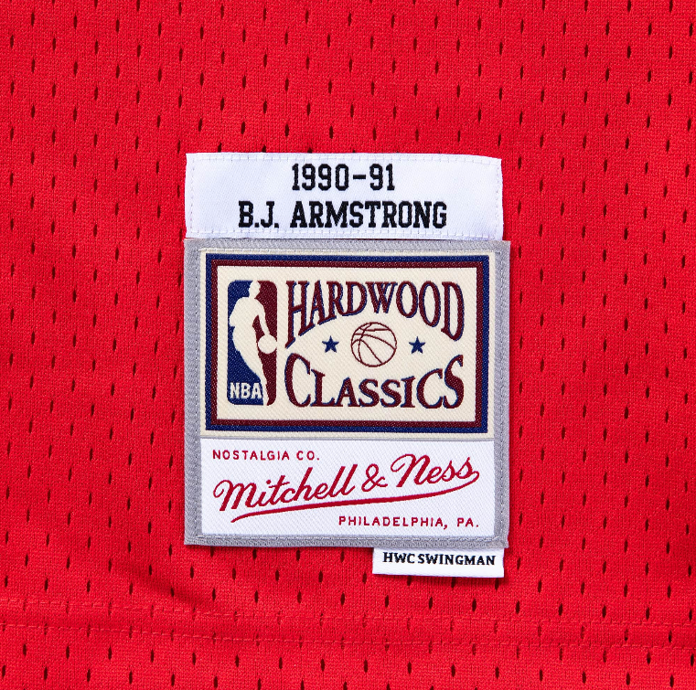 Mens Chicago Bulls B.J. Armstrong Mitchell & Ness Red 1990-91 Hardwood Classics Swingman Jersey - image 5