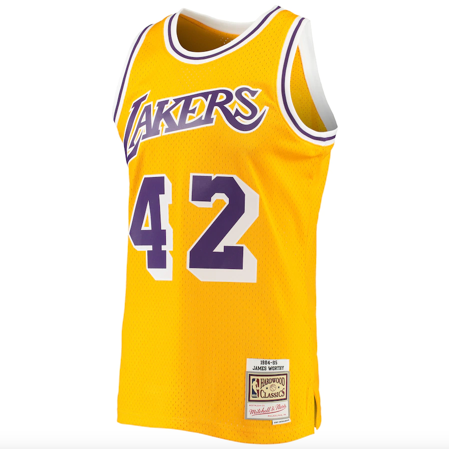 Men's Los Angeles Lakers James Worthy Mitchell & Ness Gold 1984-85 Hardwood Classics Swingman Jersey - image 2
