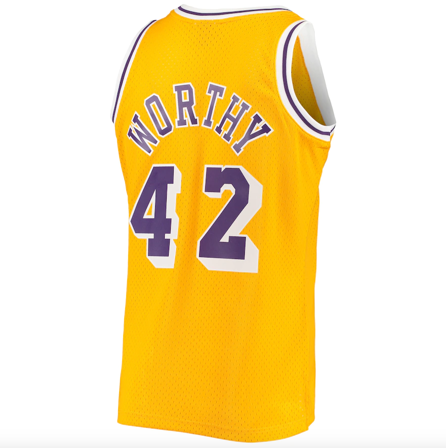 Men's Los Angeles Lakers James Worthy Mitchell & Ness Gold 1984-85 Hardwood Classics Swingman Jersey - image 3