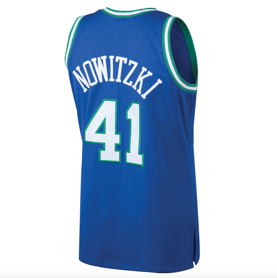 Men's Dallas Mavericks Dirk Nowitzki Mitchell & Ness Blue 1998-99 Hardwood Classics Swingman Jersey - image 3