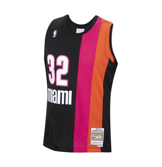 Men's Shaquille O'Neal Miami Heat Mitchell & Ness NBA 2005-06 Black Alternate Throwback Swingman Jersey - image 2