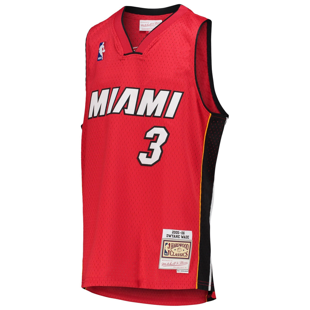 Miami Heat Dwyane Wade Mitchell & Ness Red 2005-06 Hardwood Classics Jersey - image 2